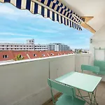 Apartman Home2book Terrace & Pool Retreat, Americas *