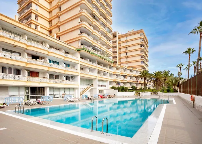 Home2book Terrace & Pool Retreat, Americas Apartmán *