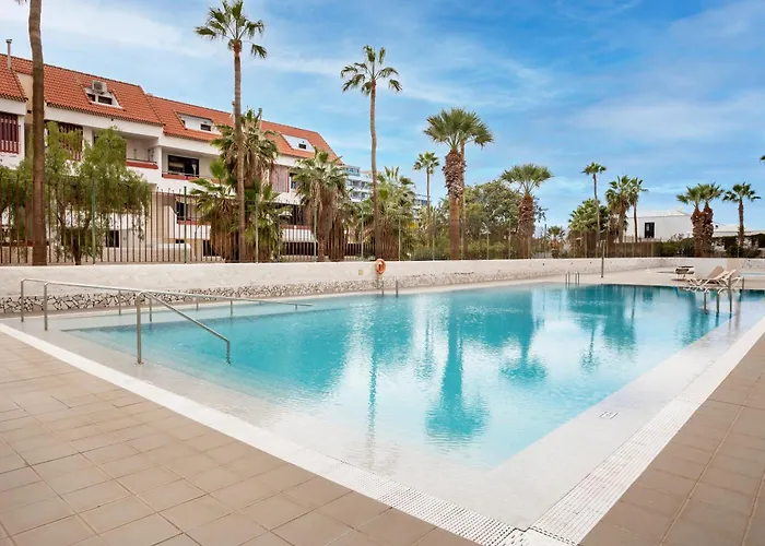Home2book Terrace & Pool Retreat, Americas Apartmán *