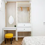 Apartment Home2book Terrace & Pool Retreat, Americas